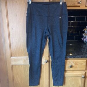 Sketchers women’s leggings. Large, gray.